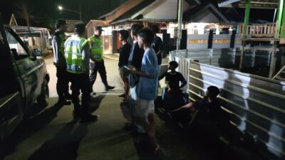Polsek Taliwang Gencarkan Patroli Dialogis, Ajak Warga Aktif Jaga Kamtibmas