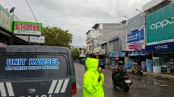 Satlantas Polres Bima Kota Gelar Penling Kamseltibcarlantas di Tengah Hujan, Imbau Pengendara Utamakan Keselamatan