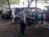 Wisata Pantai Kuranji Bangsal Membeludak, Polsek Labuapi Turun Tangan Pastikan Keamanan Pengunjung