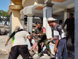 Babinsa Gerung Bangun Kebersamaan Lewat Pembangunan Masjid