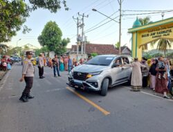 Polsek Pajo Amankan dan Kawal Keberangkatan Jamaah Haji, Pastikan Berjalan Aman dan Lancar