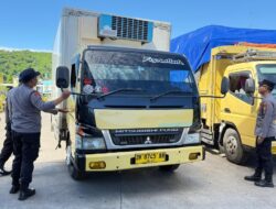Pintu Masuk Lombok Dijaga Ketat, Polisi Geledah Muatan KMP Rodhita di Pelabuhan Lembar