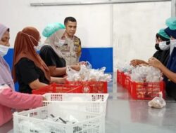 Pastikan Program MBG Berjalan Lancar, Bhabinkamtibmas Polsek Asakota Monitoring Dapur Gizi