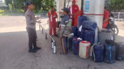 Sat Polairud Polres Lombok Utara Awasi Penyaluran BBM Bersubsidi di Wilayah Pesisir Pemenang