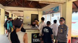 Patroli Dermaga Gili Air, Polsubsektor Gili Indah Imbau Warga dan Pengusaha Jaga Kamtibmas