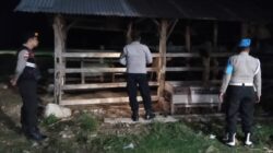 Jaga Kamtibmas, Polsek Sekotong Sambangi Kandang Ternak Dini Hari