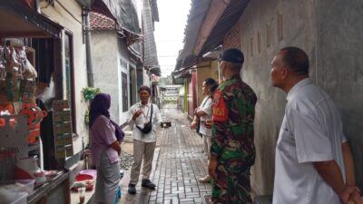 Kepedulian Lingkungan, Babinsa Dampingi Sosialisasi Pengolahan Sampah