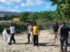 Gerakan Asri Pantai Lakey, Polsek Hu’u Bersama Masyarakat Jaga Kebersihan Lingkungan Wisata