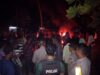 POLSEK DOMPU BERHASIL KENDALIKAN AKSI PEMBLOKIRAN JALAN DI DUSUN PALIKARAWE SECARA HUMANIS