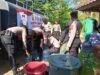 Sambut Hari Bhayangkara ke-80, Polres Loteng Salurkan Air Bersih di Praya Timur.