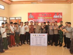 ‎Polres Loteng Deklarasikan Kampung Bebas dari Narkoba di Desa Sengkol Kecamatan Pujut. ‎