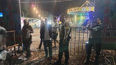 Pastikan Keamanan Pengunjung, Polsek Plampang Laksanakan Pengamanan Expo Pasar Malam