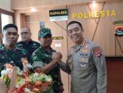 Kodim 1606 Mataram Beri Kejutan Ulang Tahun Kapolresta Mataram