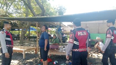 Tingkatkan Keamanan Akhir Pekan, Sat Samapta Polres Lombok Barat Gelar Patroli di Pesisir Labuapi