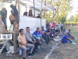 Semarak HUT Dusun Sinar Jaya ke-48, Polsek Plampang Kawal Pembukaan Turnamen Mini Soccer BONEK CUP