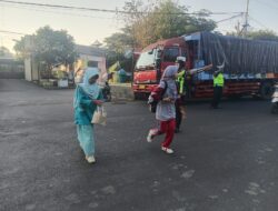 Unit Lantas Polsek Rasanae Barat Laksanakan Strong Point Pagi, Wujudkan Keamanan dan Kelancaran Lalu Lintas
