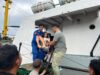 Tim Gabungan Berhasil Evakuasi Penumpang KLM ARMADA MULYA Korban Laka Laut di Selat Sanggar