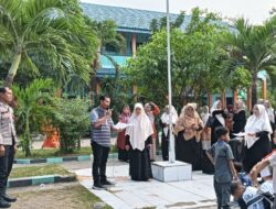 Bhabinkamtibmas Kelurahan Kandai Dua Edukasi Bahaya Narkoba kepada Siswa Baru SDN 07 Woja