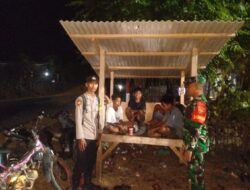 Bhabinkamtibmas dan Babinsa Desa Kiwu Perkuat Sinergi Melalui Patroli KAMBEKE ANA, Wujudkan Lingkungan Aman bagi Anak