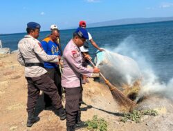 Sat Polairud Polres Dompu Perkuat Kemitraan dengan Masyarakat Lewat Aksi Bersih Pantai, Polisi Penolong, dan Binmas Perairan