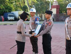 Tegas Tegakkan Disiplin, Polres Sumbawa Gelar Upacara PTDH Personil yang Lakukan Pelanggaran