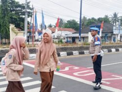 Polsek Tanjung Laksanakan Giat Rawan Pagi di Depan SMPN 1 Tanjung