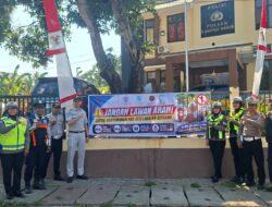 Tingkatkan Keselamatan Berlalu Lintas, Satlantas Polres Bima Kota Pasang Spanduk Edukasi di Titik Rawan Kecelakaan