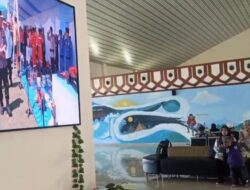 Videotron Ucapan Dirgahayu Republik Indonesia Ke-81 Kapolri Jenderal Pol Drs Listyo Sigit Prabowo M.si Ditayangkan di Bandara SMS Bima