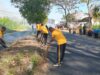 Peduli Kebersihan, Sinergi Tiga Pilar Polsek Woha Gotong royong Bersihkan Sampah dan Drainase