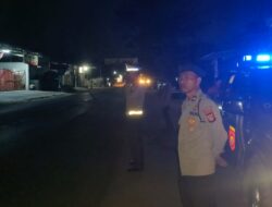 Polsek Kopang Gelar Patroli Blue Light Antisipasi 3C Jaga Kamtibmas