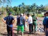 Berupaya Berikan Rasa Aman, Bhabinkamtibmas dan Babinsa Dampingi Pembagian Ahli Waris Tanah di Kelurahan Denggen
