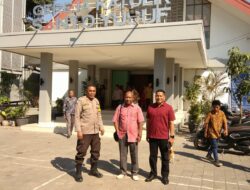 Bhabinkamtibmas Polres Bima Kota Sambangi Jemaat Gereja, Sampaikan Imbauan Kamtibmas dan Call Center 110