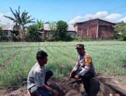 Bhabinkamtibmas Tekasire Sambangi Petani, Sampaikan Imbauan Karhutla dan Antisipasi Gangguan Ternak