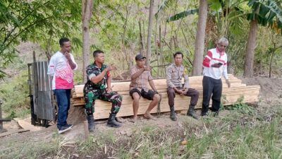 Bhabinkamtibmas Malaju Lakukan Problem Solving, Bantu Petani Atasi Kendala Aliran Air Irigasi