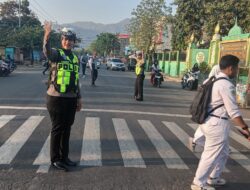 Polsek Rasanae Barat Polres Bima Kota Gelar Rawan Pagi, Pastikan Kamseltibcarlantas
