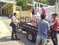 Bhabinkamtibmas Desa Teros Monitoring Penerimaan Bantuan Beras Pemerintah untuk 610 KK