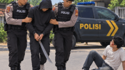 Cekcok Berujung Kekerasan, Pria Tebas Pelajar Pakai Parang, Pelaku Berhasil Diamankan Polisi di Plampang