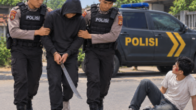 Cekcok Berujung Kekerasan, Pria Tebas Pelajar Pakai Parang, Pelaku Berhasil Diamankan Polisi di Plampang