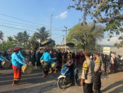 Polsek Pekat Amankan Tradisi Nyongkolan, Cegah Kemacetan dan Jaga Kamtibmas