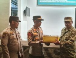 Sinergitas Tampa Batas, Polsek Monta Datangi Mako Koramil 1608/07 Monta dan Ucapkan Selamat HUT TNI ke 81