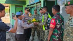 Simbol Sinergitas Yang Kokoh, Polsek Sanggar Sambangi Posramil Sanggar dan Ucapkan Selamat HUT TNI ke- 81