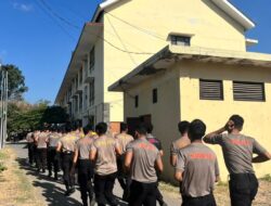 Jaga Kebugaran dan Kesiapsiagaan, Personel BKO Polda NTB Bersama Sat Samapta Gelar Olahraga Pagi