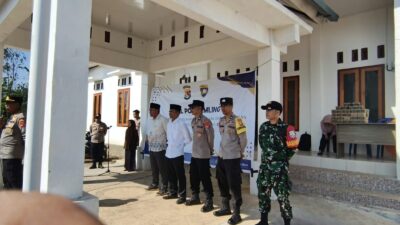 Siapkan Pengamanan Pilkades 2026, Polres Sumbawa Barat Gelar Apel Satkamling di Desa Rarak Ronges