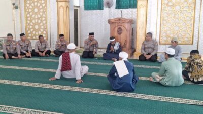 Jumat Keliling di Masjid Nurul Qolbi, Wakapolres Bima Kota Ajak Masyarakat Jaga Kamtibmas