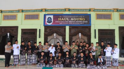 Gelar Jumling di Palang, Kapolresta Tuban Imbau Warga Tertib Lalu Lintas dan Waspada Narkoba