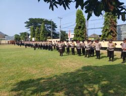 Kapolres Sumbawa Barat Pimpin Apel Pergeseran Pasukan Pengamanan Pilkades Serentak, Tegaskan Netralitas dan Kesiapssiagaan