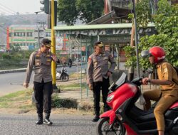 Kapolres Bima Kota Turun Langsung Atur Lalu Lintas Pagi, Pastikan Arus Kendaraan Lancar