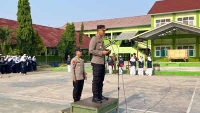 Kapolres Bima Kota Pimpin Upacara POLIDIK di SMPN 2, Ajak Siswa Jauhi Bullying dan Narkoba