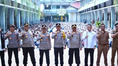 Cegah Bullying dan Kenakalan Remaja, Wakapolda NTB Sambangi SMPN 6 Mataram