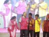 Kapolres Sumbawa Barat Bersama Istri Tampil Meriahkan Fashion Show Event Tahunan Dekranasda 2026